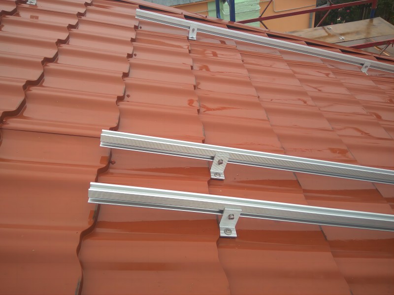 65kw-瓦屋顶太阳能安装系统